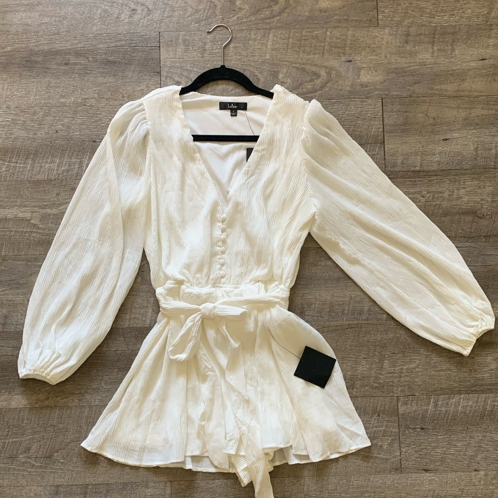 Lulus Cute Aesthetic Ivory Plisse Balloon Sleeve Romper